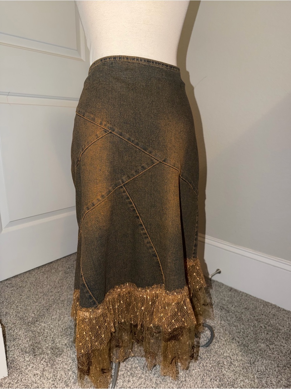 Denim Lace Floral Appliqué Skirt - Picture 4 of 11